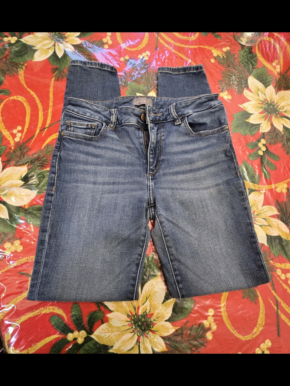DL1961 Women's Mid-Blue Stretch Denim Jeans